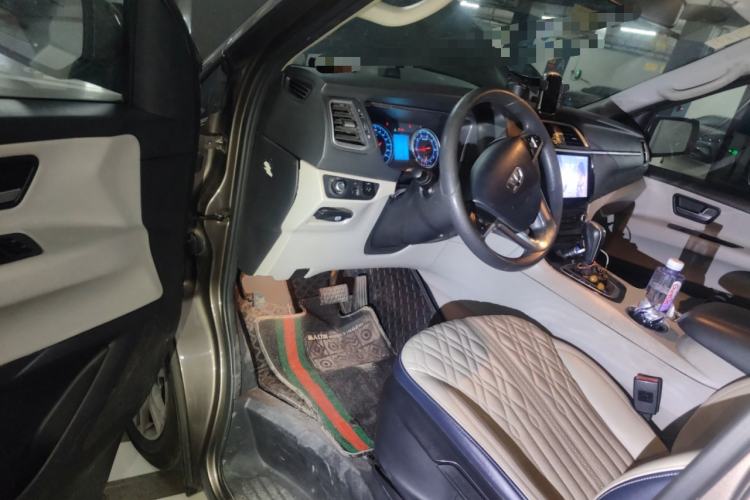 Used Huasong 7 2015 2.0T Automatic Comfort Model Driver Seat