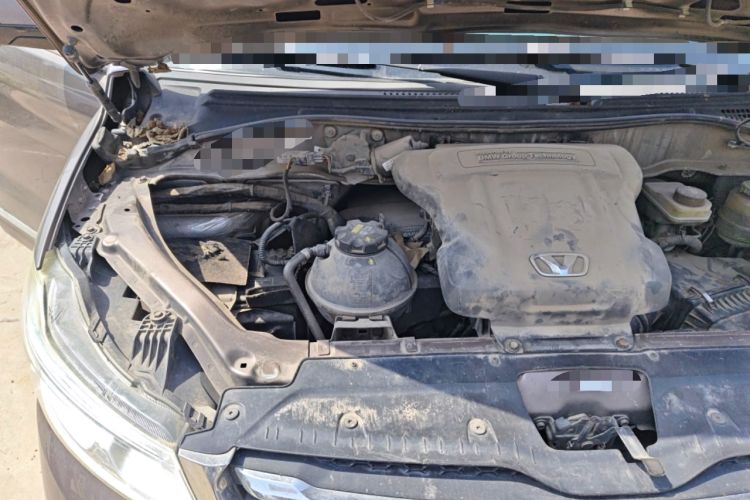 Used Huasong 7 2015 2.0T Automatic Flagship Edition Engine Bay Right