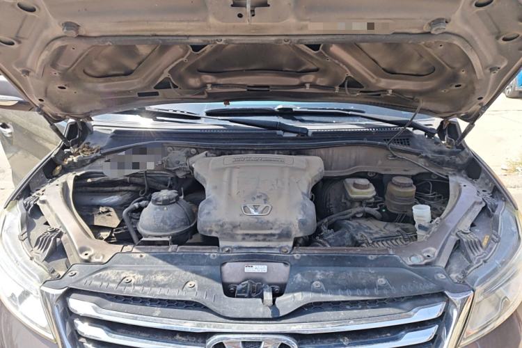 Used Huasong 7 2015 2.0T Automatic Flagship Edition Engine Bay