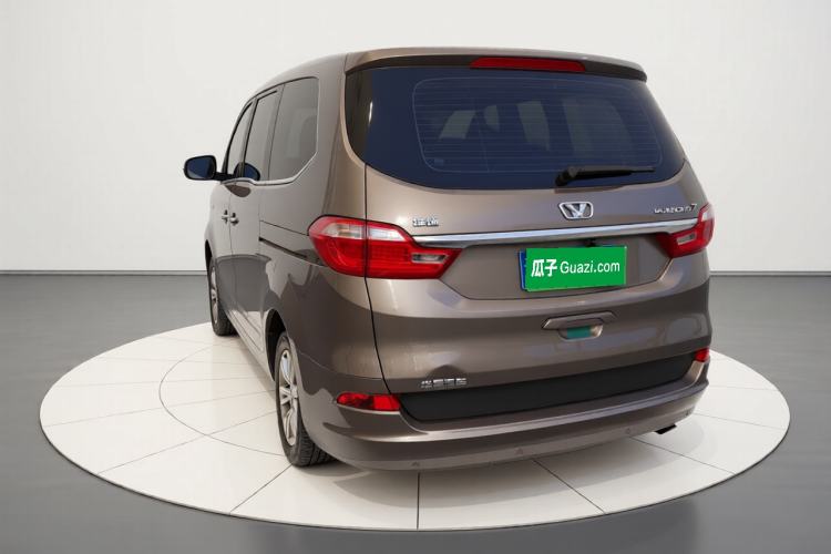 Used Huasong 7 2015 2.0T Automatic Comfort Model Exterior 2