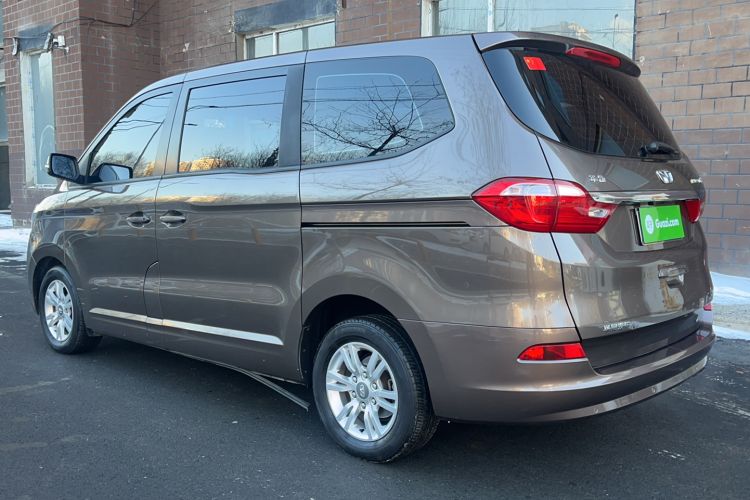 Used Huasong 7 2015 2.0T Automatic Comfort Model Exterior 7