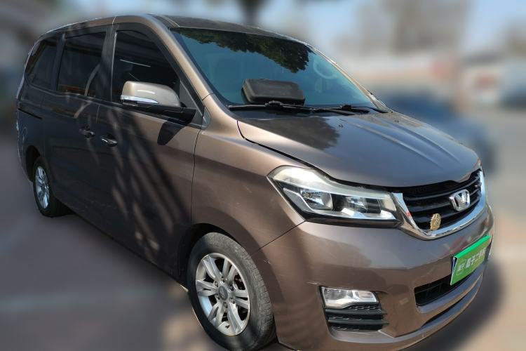 Used Huasong 7 2015 2.0T Automatic Comfort Model Front Right 45 Deg