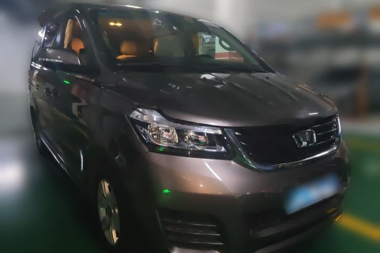 Used Huasong 7 2015 2.0T Automatic Comfort Model Front Right 45 Deg