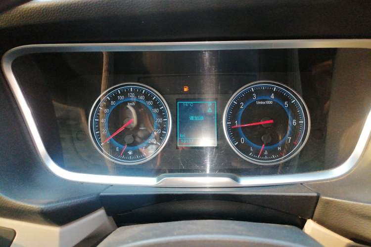 Used Huasong 7 2015 2.0T Automatic Comfort Model Instrument Cluster