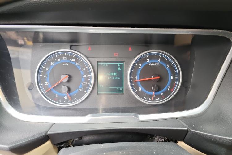 Used Huasong 7 2015 2.0T Automatic Luxury Model Instrument Cluster