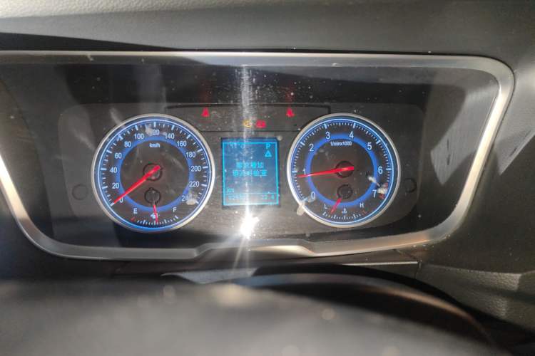 Used Huasong 7 2015 2.0T Automatic Comfort Model Instrument Cluster