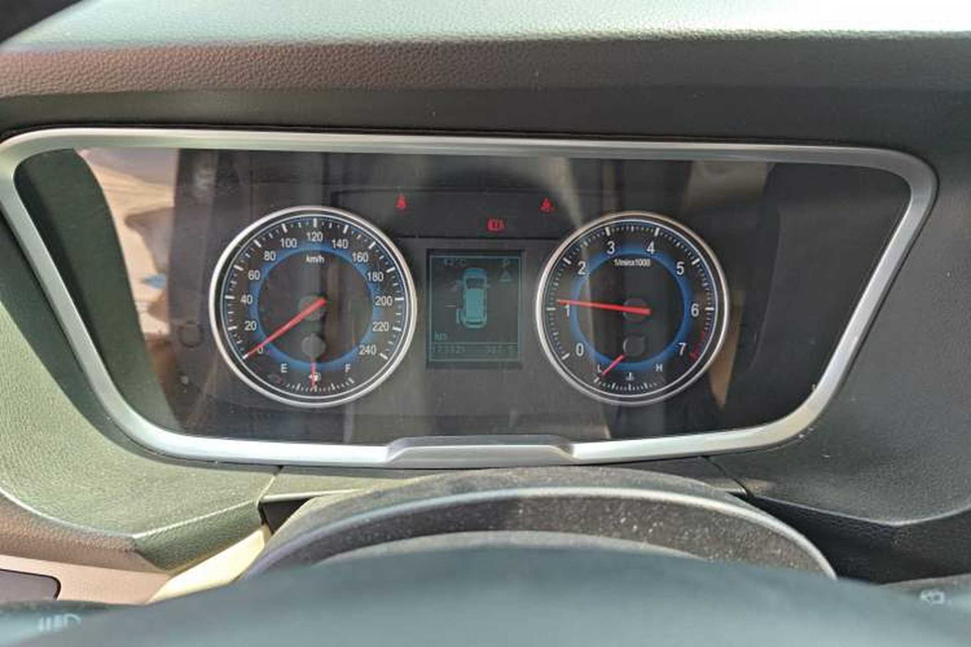 Used Huasong 7 2015 2.0T Automatic Flagship Edition Instrument Cluster