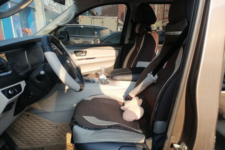 Used Huasong 7 2015 2.0T Automatic Comfort Model Left Front Seat