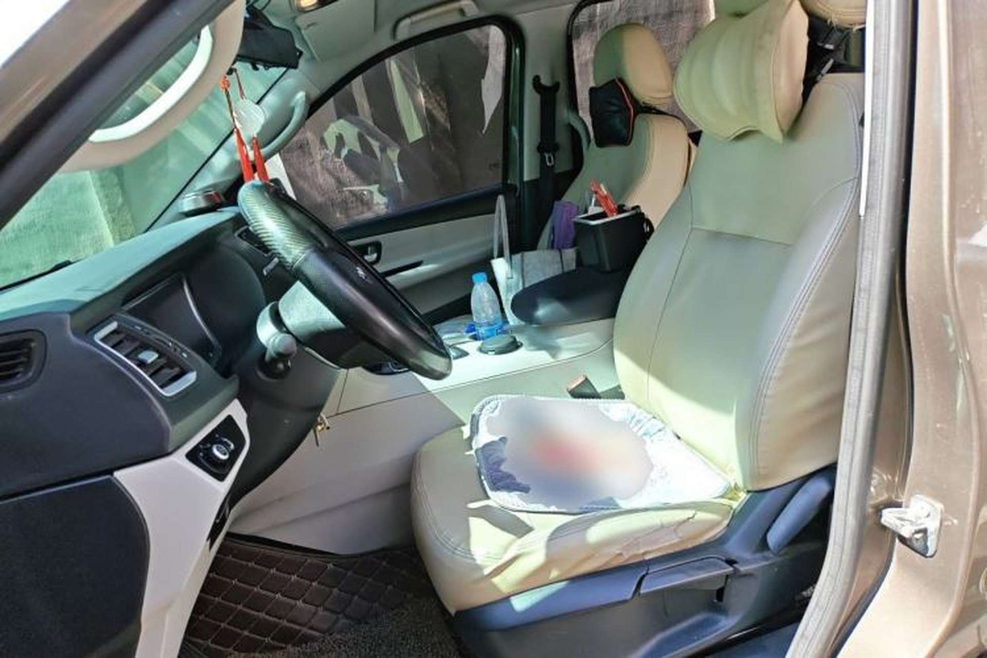 Used Huasong 7 2015 2.0T Automatic Comfort Model Left Front Seat