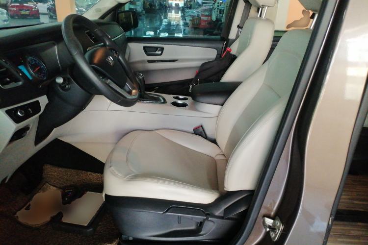 Used Huasong 7 2015 2.0T Automatic Comfort Model Left Front Seat