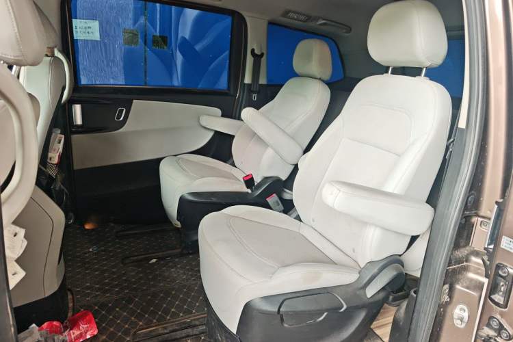 Used Huasong 7 2015 2.0T Automatic Comfort Model Left Rear Seat