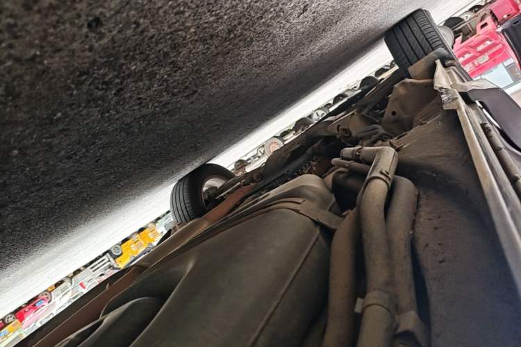 Used Huasong 7 2015 2.0T Automatic Comfort Model Left Side Sill