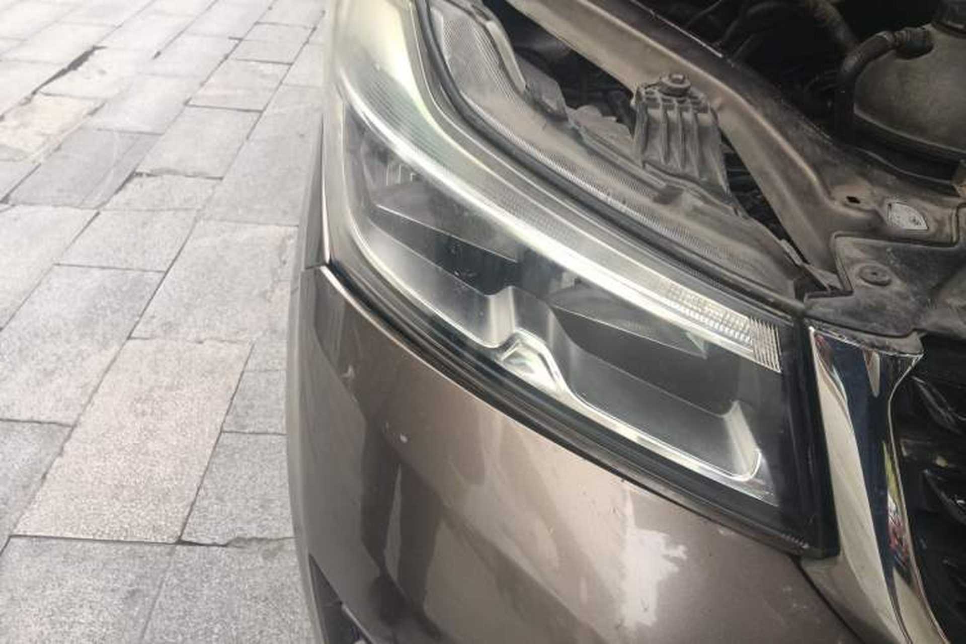 Used Huasong 7 2015 2.0T Automatic Comfort Model Right Front Headlight