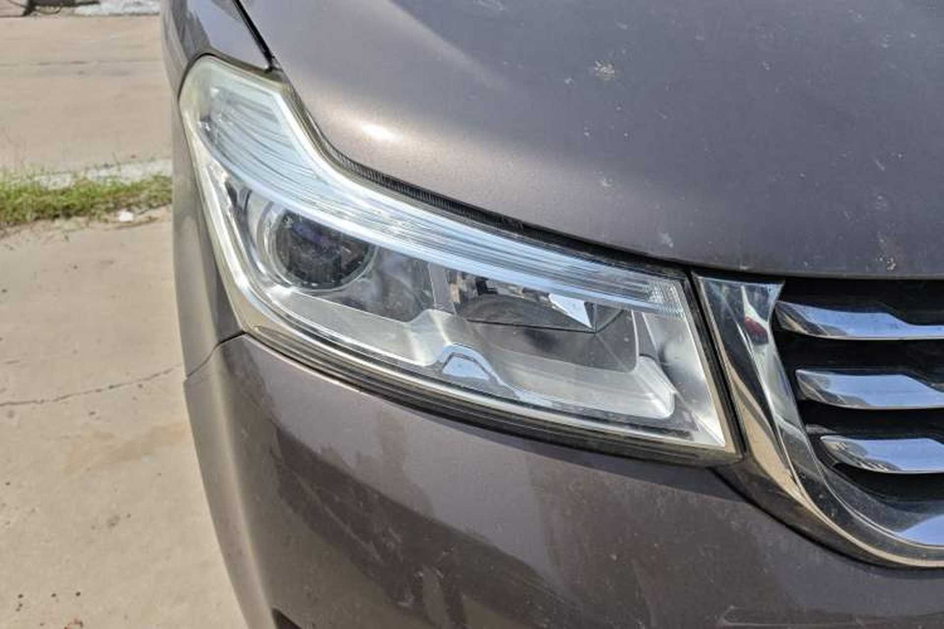 Used Huasong 7 2015 2.0T Automatic Flagship Edition Right Front Headlight