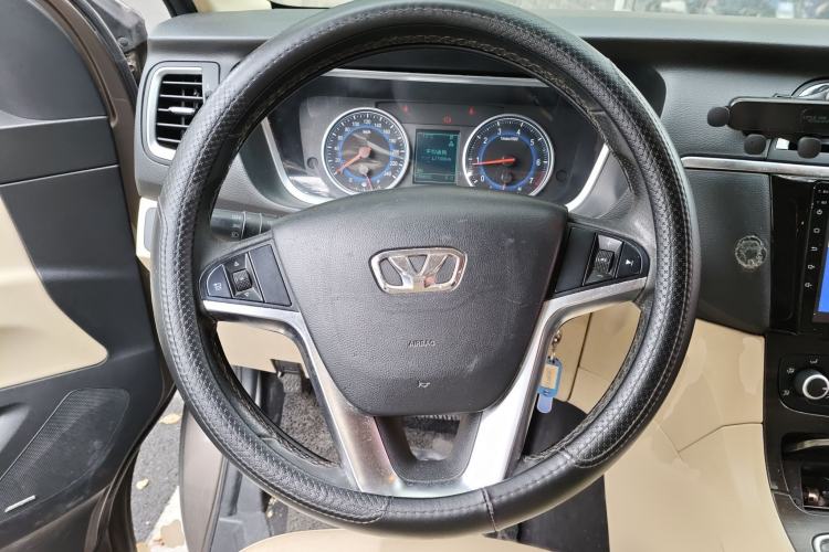 Used Huasong 7 2015 2.0T Automatic Luxury Model Steering Wheel