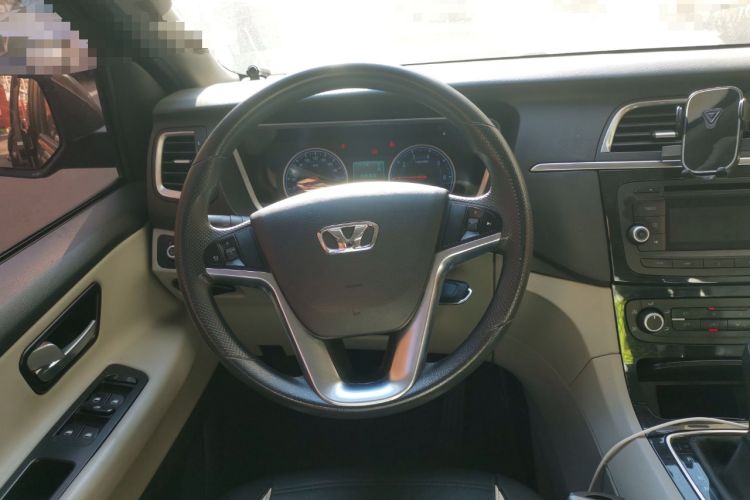 Used Huasong 7 2015 2.0T Automatic Comfort Model Steering Wheel