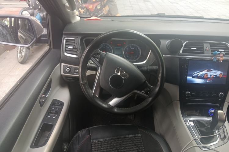 Used Huasong 7 2015 2.0T Automatic Comfort Model Steering Wheel