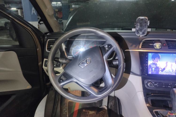 Used Huasong 7 2015 2.0T Automatic Comfort Model Steering Wheel