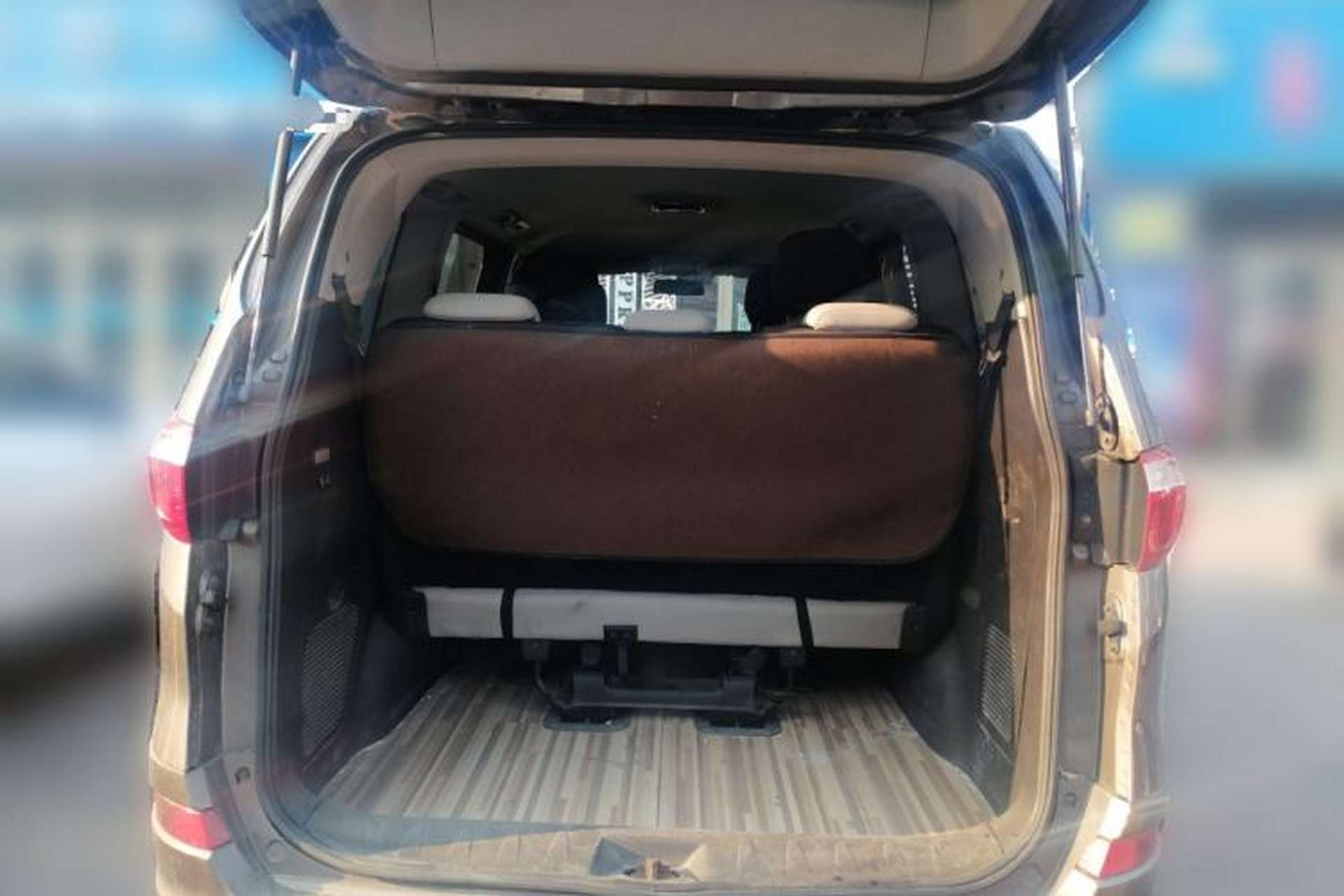 Used Huasong 7 2015 2.0T Automatic Comfort Model Trunk