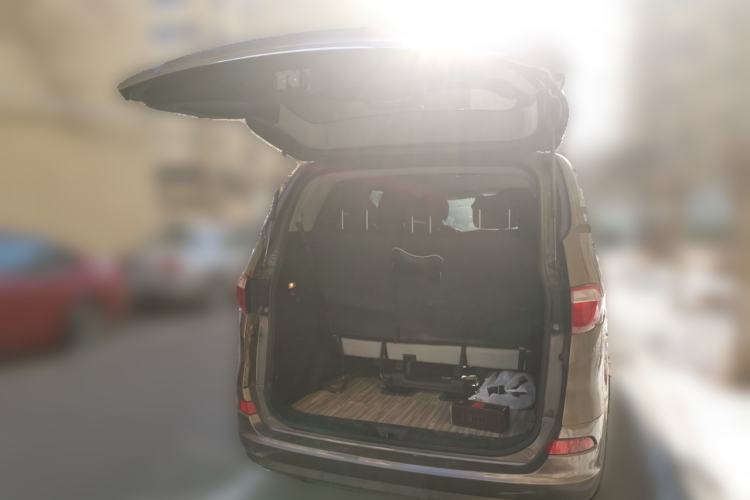 Used Huasong 7 2015 2.0T Automatic Comfort Model Trunk