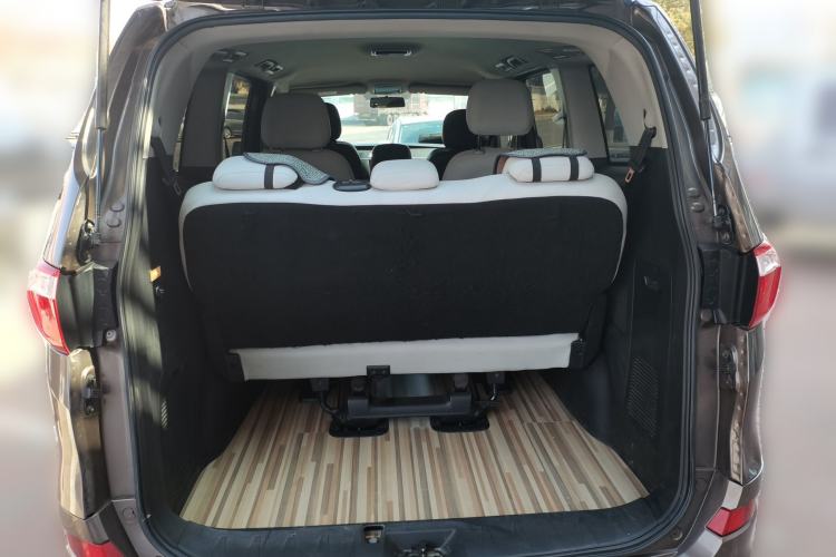 Used Huasong 7 2015 2.0T Automatic Comfort Model Trunk