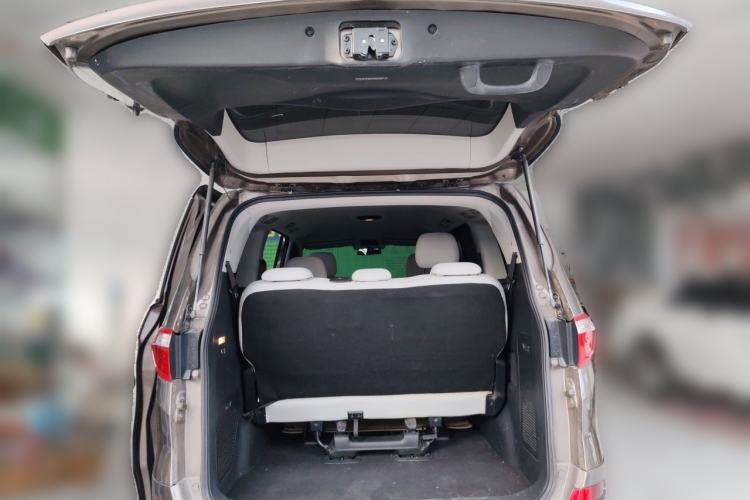 Used Huasong 7 2015 2.0T Automatic Comfort Model Trunk