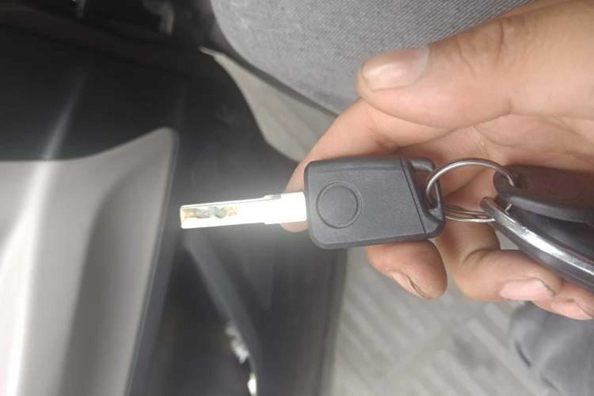 Used Huasong 7 2015 2.0T Automatic Comfort Model Vehicle Key