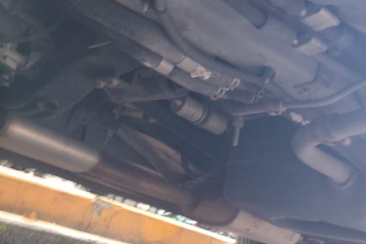 Used Huasong 7 2015 2.0T Automatic Flagship Edition Chassis Front Left