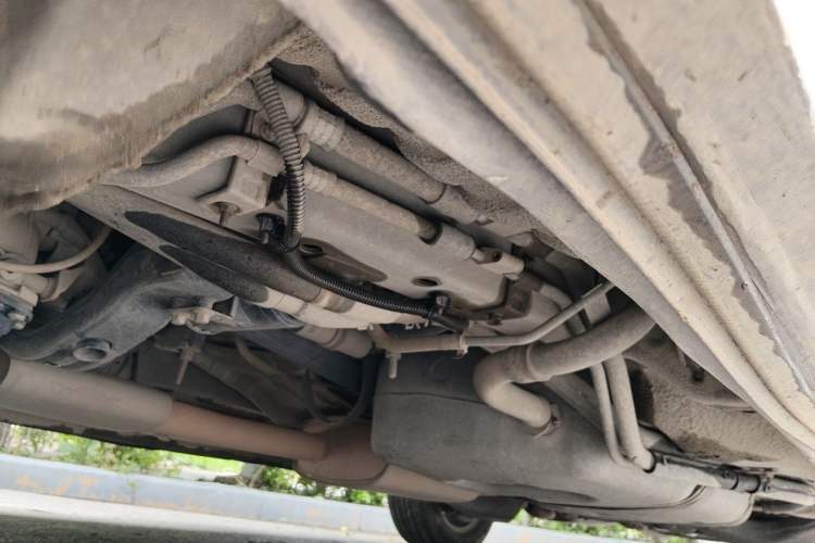 Used Huasong 7 2015 2.0T Automatic Comfort Model Chassis Front Left