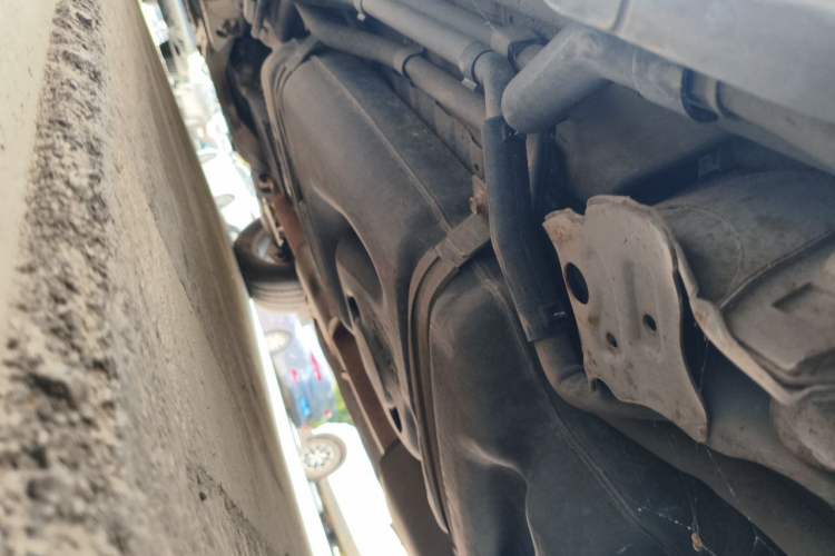 Used Huasong 7 2015 2.0T Automatic Comfort Model Chassis Rear Left