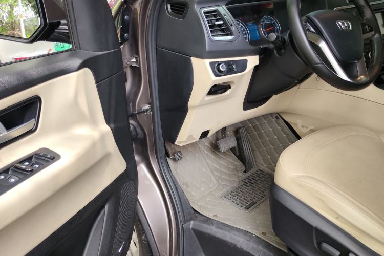 Used Huasong 7 2015 2.0T Automatic Flagship Edition Driver Seat