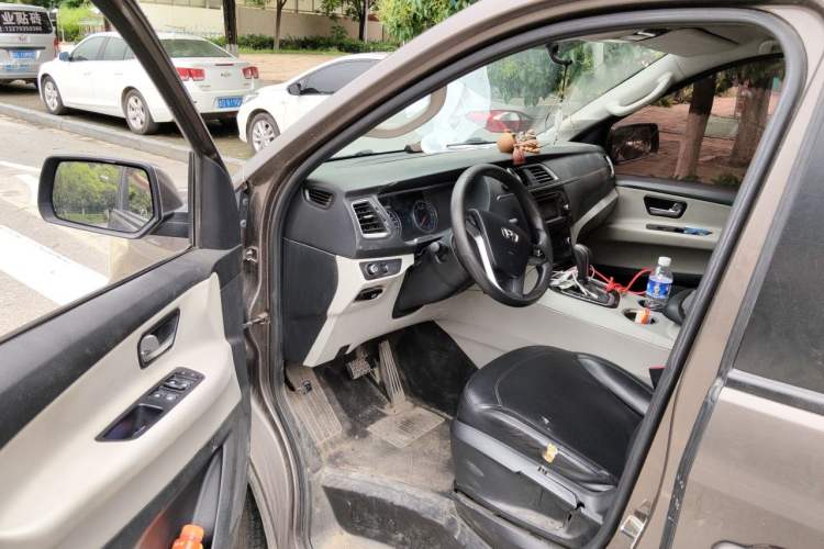 Used Huasong 7 2015 2.0T Automatic Comfort Model Driver Seat