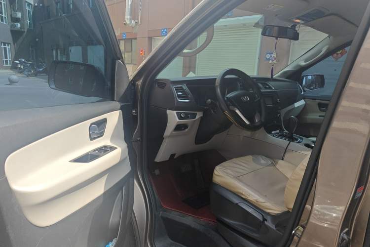 Used Huasong 7 2015 2.0T Automatic Comfort Model Driver Seat