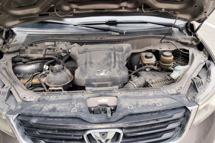 Used Huasong 7 2015 2.0T Automatic Comfort Model Engine Bay