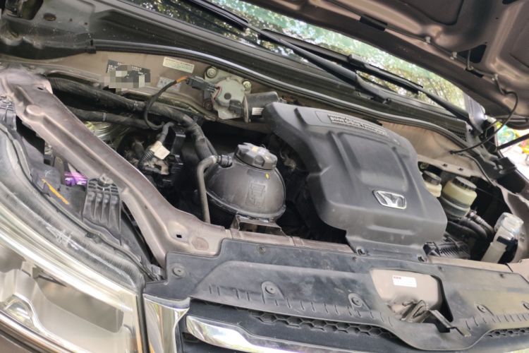 Used Huasong 7 2015 2.0T Automatic Flagship Edition Engine Bay Right