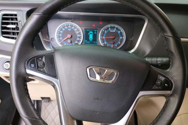 Used Huasong 7 2015 2.0T Automatic Flagship Edition Instrument Cluster