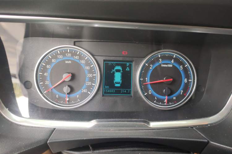 Used Huasong 7 2015 2.0T Automatic Luxury Model Instrument Cluster