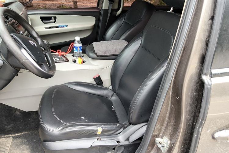 Used Huasong 7 2015 2.0T Automatic Comfort Model Left Front Seat