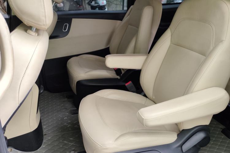 Used Huasong 7 2015 2.0T Automatic Flagship Edition Left Rear Seat