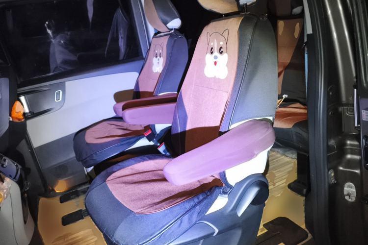 Used Huasong 7 2015 2.0T Automatic Comfort Model Left Rear Seat