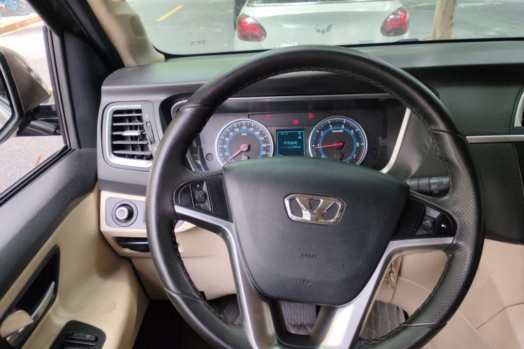Used Huasong 7 2015 2.0T Automatic Flagship Edition Steering Wheel