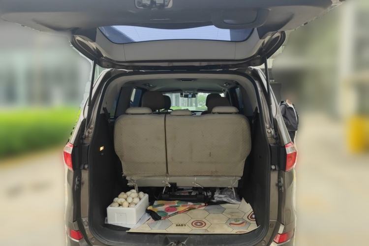 Used Huasong 7 2015 2.0T Automatic Comfort Model Trunk