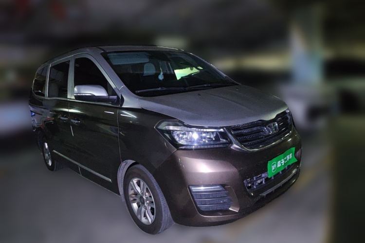 Used Huasong 7 2015 2.0T Automatic Comfort Model Front Right 45 Deg