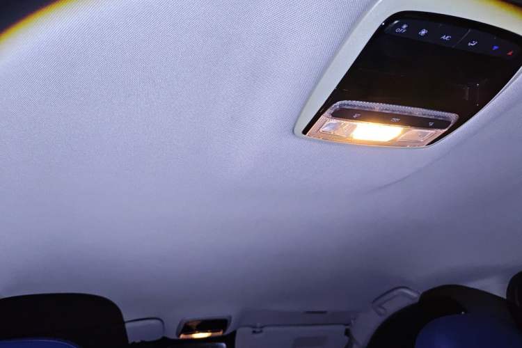 Used Huasong 7 2015 2.0T Automatic Comfort Model Headliner