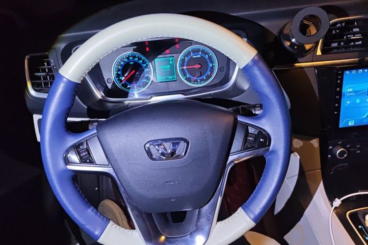 Used Huasong 7 2015 2.0T Automatic Comfort Model Steering Wheel