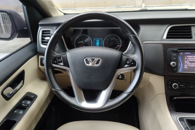 Used Huasong 7 2015 2.0T Automatic Flagship Edition Steering Wheel