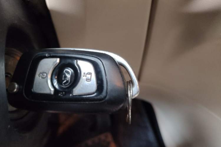 Used Huasong 7 2015 2.0T Automatic Flagship Edition Vehicle Key