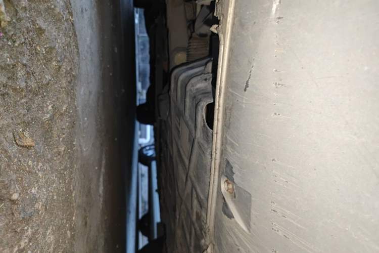 Used Huasong 7 2015 2.0T Automatic Comfort Model Chassis Front