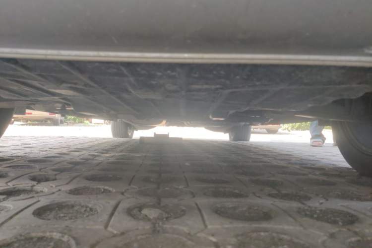 Used Huasong 7 2015 2.0T Automatic Luxury Model Chassis Front