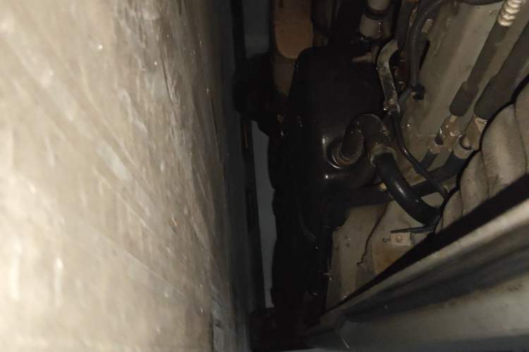 Used Huasong 7  Chassis Front Left